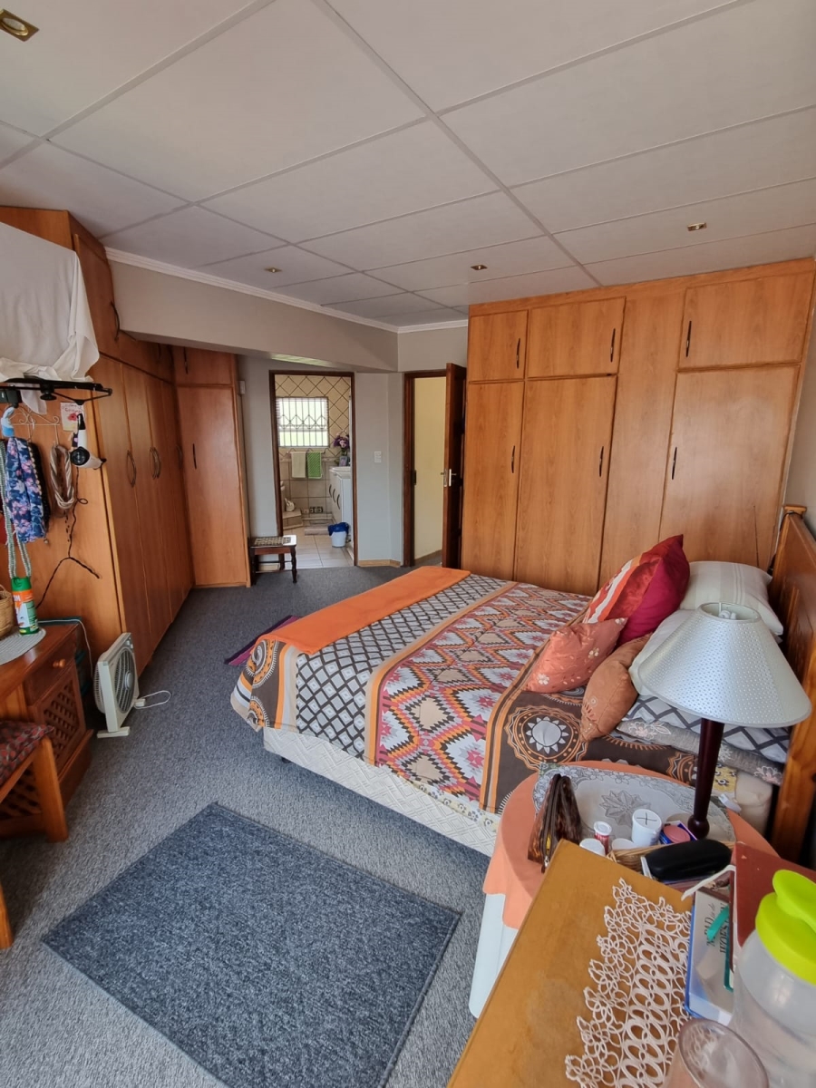 4 Bedroom Property for Sale in Christiana North West